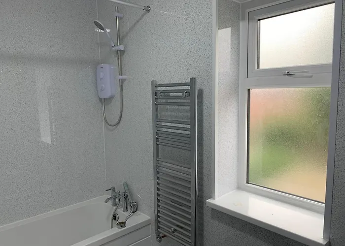 13 Langdale Gardens, Headingley Ls6 3hb בית נופש